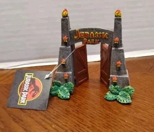Jurassic Park Entrance Gate Ornament Aquarium Fish Tank Jurassic World Gates - Picture 1 of 5
