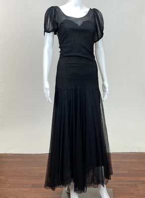 Antiguo vestido de encaje de red negro de la década de 1910 con mangas blusa y forro de seda como está Foto 1 de 4