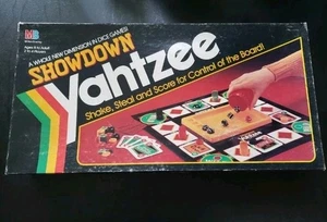 Gioco da tavolo vintage 1991 Showdown Yahtzee Milton Bradley - Foto 1 di 6