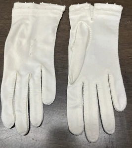 Vintage Women's VanReel White Gloves Thread Knot Embroidery Detail, Sz 6. - Picture 1 of 3