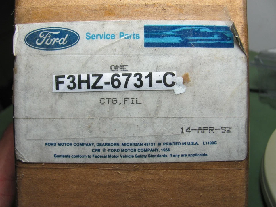 Filtro de cartucho de aceite de motor NOS Ford F3HZ-6731-C Foto 1 de 1