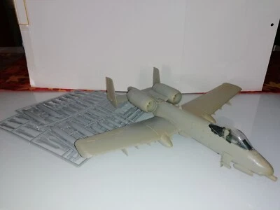 ESCI 1/48 Fairchild A10 Thunderbolt II no box vintage - Immagine 1 di 4