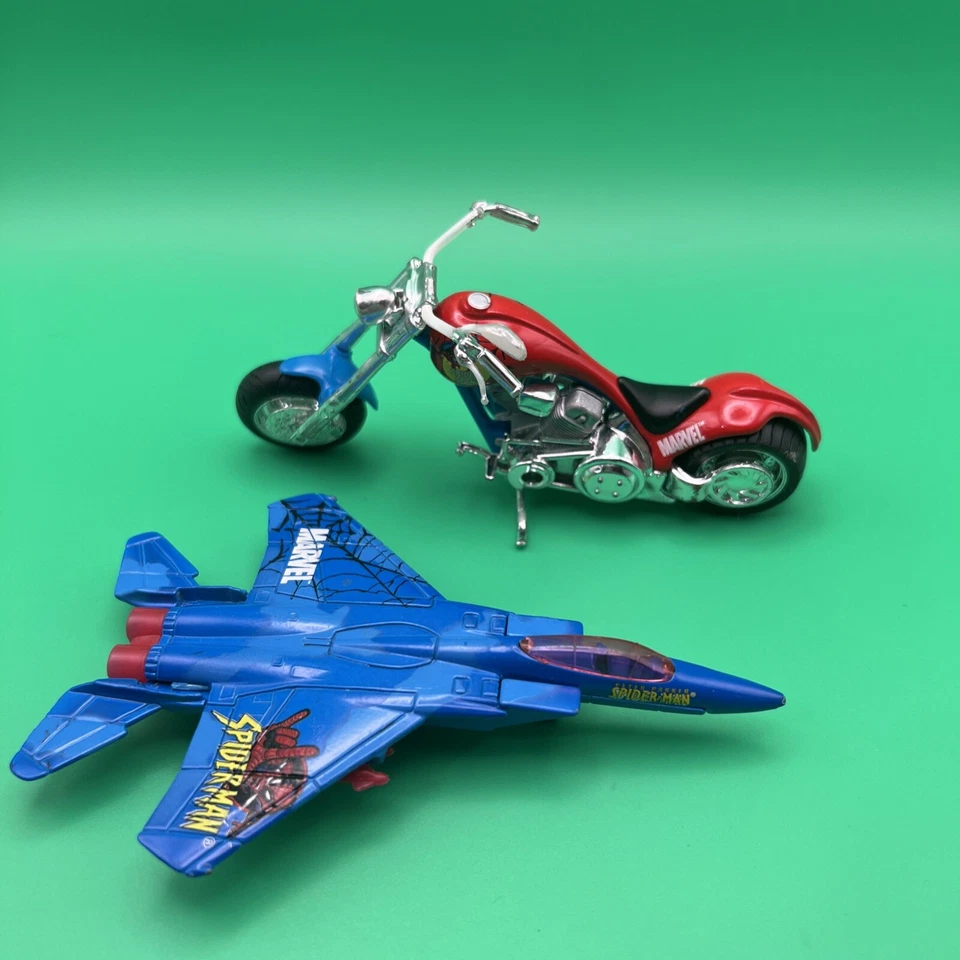 Maisto Marvel Spiderman F-15 Fighter jet and Motorcycle Diecast 2004 - Image 1 of 4