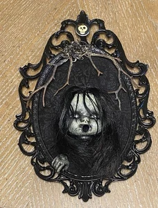 Halloween Gothic 3D Spuk Oval Rahmen Wanddeko OOAK Handarbeit Sp👀ky - Bild 1 von 3