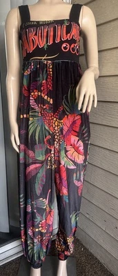 Mono sin mangas de invierno Farm Rio, estampado de selva talla pequeña puños roscados pierna Foto 1 de 4