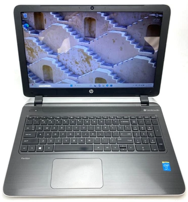 HP PAVILION 15-P100DX 15.6" HD i7-4510U 2.0GHz 16GB RAM 250GB SSD DVD-RW WIN11P Foto 1 de 4