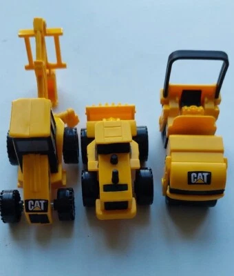 3 x collectable CAT plastic toys - yellow digger tractor roller L@@K vgc - Image 1 of 4