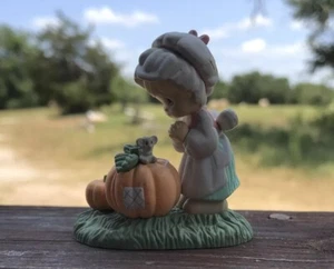 VTG-1989-Precious Moments-ENESCO-Miniature-Monthly Figurine-OCTOBER-573884-NEW - Picture 1 of 11