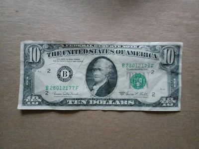 1969 C $10 Ten Dollar Federal Reserve Note B28012177F - Image 1 of 4