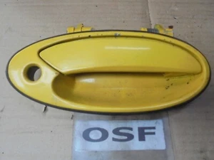 PROTON SATRIA 2003 OFFSIDE DRIVER SIDE FRONT EXTERIOR DOOR HANDLE YELLOW - Picture 1 of 12