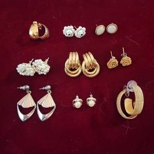 Vintage Lot of 9 Pairs Assorted Gold Toned White Pearl Pierced Earrings - Picture 1 of 24