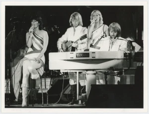 ABBA Live In Concert Full Band Vintage Originale Tipo 1 Foto AMCo COA 29404 - Foto 1 di 3
