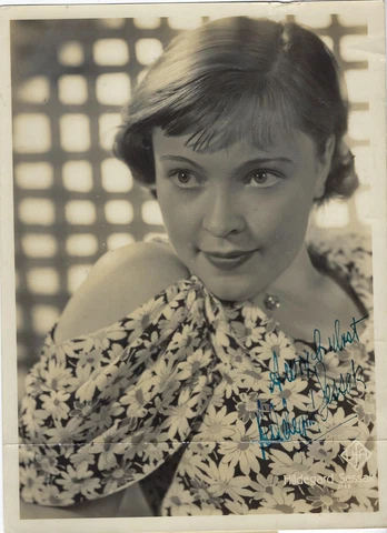 GERMAN ACTRESS HILDEGARD SESSAK, AUTOGRAPHED VINTAGE STUDIO PHOTO. UFA Cover