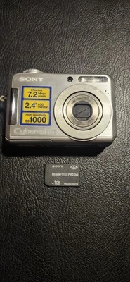 Sony Cyber-shot DSC-S700 7.2MP Digital Camera Silver Case And Memory Card Tested - Image 1 of 4