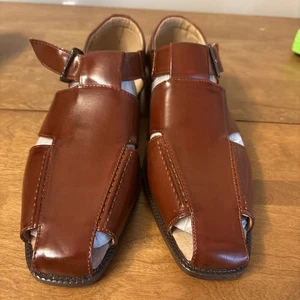 STACY ADAMS MEN'S DRESSY/CASUALS SANDALS w STRAPS CALISTO COGNAC NEW 8M - Picture 1 of 4