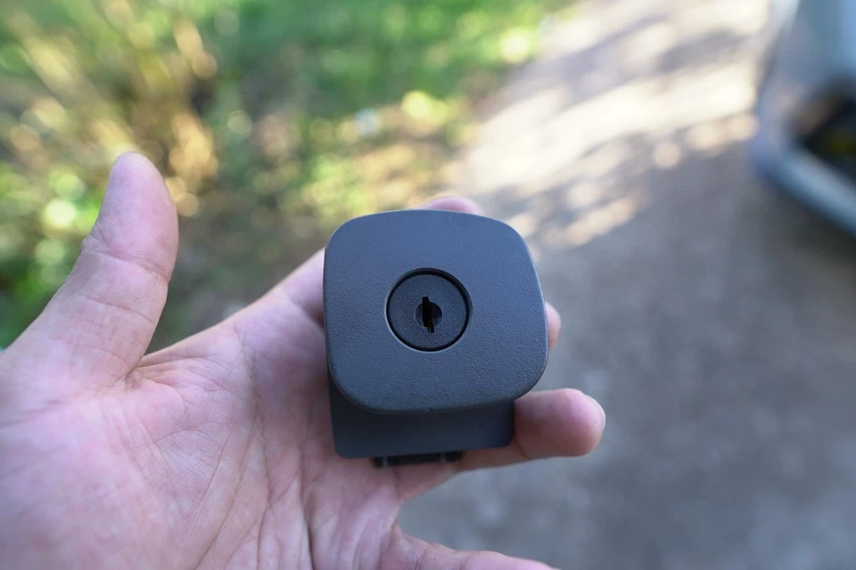 Buick Century Regal 1997-2005 guantera pestillo mango gris claro OEM Foto 1 de 4