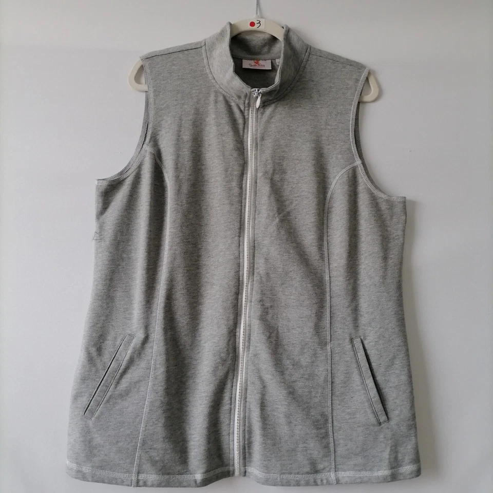Quacker Factory Women's Gray Sleeveless Mock Neck Full Zip Vest Jacket Size L - Image 1 of 4