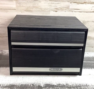Nintendo NES Vintage Aufbewahrungsschrank mit zwei Schubladen 28 Spielen Nintendo NES - Bild 1 von 8