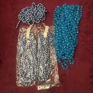 Graublaue und türkisfarbene Perlenschnüre zum Basteln & Dekorieren - Bild 1 von 9