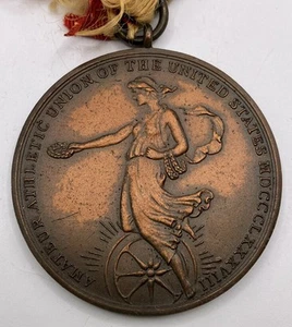 Medaglia 1930 Amatoriali Unione Atletica Singola Parete Pallamano Doppio Livello Club Inc - Foto 1 di 5