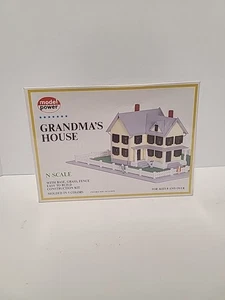 N Scale GRANDMA'S HOUSE Kit Model Power #1556 - complete Sealed - Picture 1 of 2