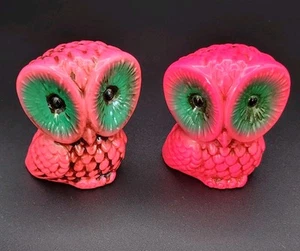 Vintage Hot Pink Retro Owl MCM Japan Salt Pepper Shakers Magenta Bird Kitsch Art - Picture 1 of 19