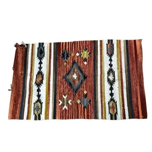 Tappeto messicano vintage Zapotec 22,5x36,5 tessuto a mano geometrico rosso nero - Foto 1 di 7