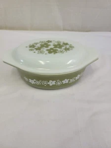 Vintage PYREX Casserole Dish Spring Blossom Crazy Daisy Lid 1 1/2 QT 043 EUC - Picture 1 of 11
