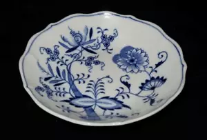 Cesky Porcelain Dubi Meissen XXX Zwiebelmuster Blue Onion, Cereal Bowl, 6 1/8" - Picture 1 of 3
