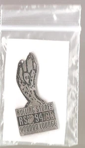THE ROLLING STONES RS 94/95 VOODOO LOUNGE Pin Button - Picture 1 of 1
