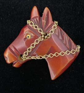 Vintage Bakelite Horse Head Pin Brooch Full Bridle With Glass Eye - Picture 1 of 3
