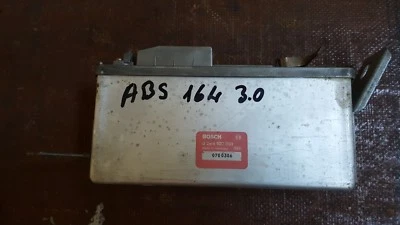 Unidad de control ABS Bosch 0265100051 Alfa Romeo 164 2,0L 2,5L 3,0L Foto 1 de 2
