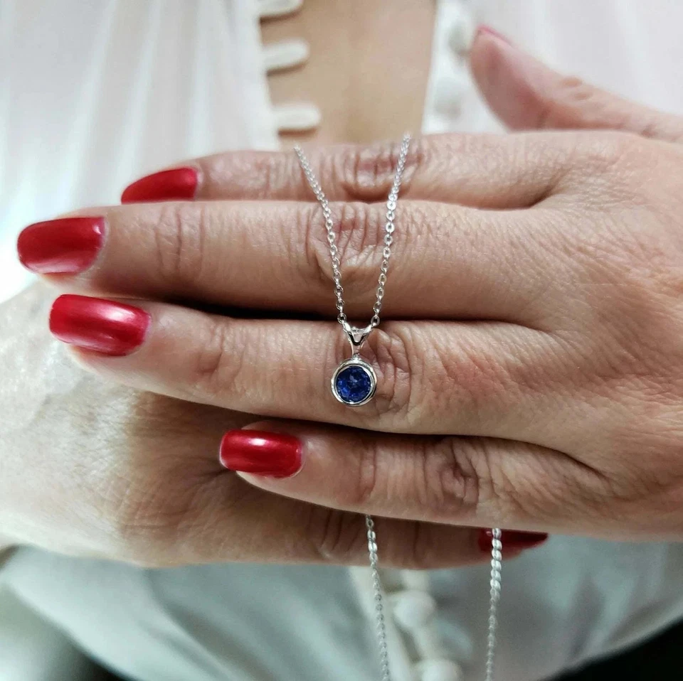 1. 克拉天然蓝宝石吊坠圆形边框套装真 14k 纯白金无链 — 第 1/2 张图片