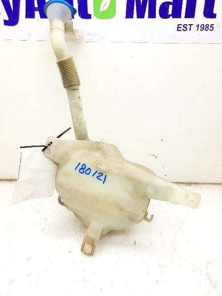 02-06 ACURA RSX WINDSHIELD WASHER RESERVOIR ASSEMBLY  - Image 1 of 4