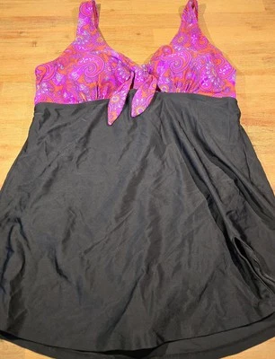 BPC BON PRIX SELECTION Badekleid Badeanzugkleid,Gr. 48,schwarz-rot,guter Zustand - Bild 1 von 4