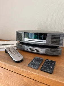 BOSE WAVE RADIO MIT 3 FACH CD-WECHSLER - Bild 1 von 1