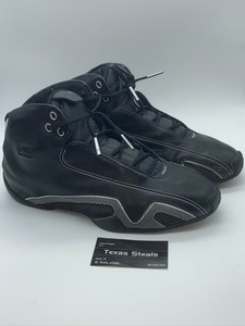 jordan black tennis shoes