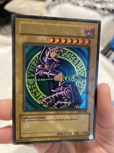 Yu-Gi-Oh! Yugioh Card C Dark Magician SDY-006 - Picture 1 of 4