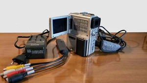 Telecamera Sony DCR PC1E Digital Handycam MiniDV - Foto 1 di 11