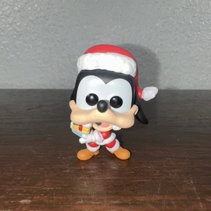 Funko POP! Disney Holiday Santa Goofy 2” Vinyl Figure Loose - Picture 1 of 3