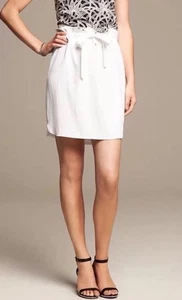 Neu mit Etikett Banana Republic Heritage Collection Cinch-Minirock vorne zum Binden cremeweiß S - Bild 1 von 8