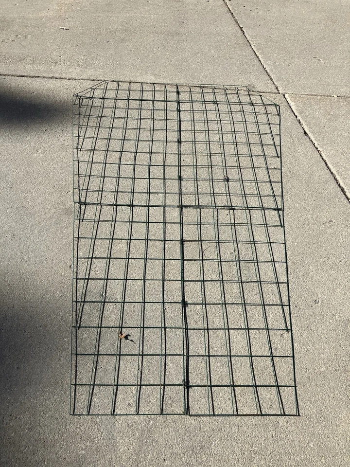 Omlet Eglu Go Rabbit Guinea Pig Run Floor Mesh - Image 1 of 1