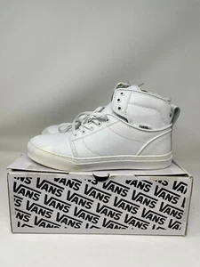 NEW with box VANS ALOMAR Skateboarding Casual Shoes Mid Top Boot White M 6.5 W 8 - Picture 1 of 3