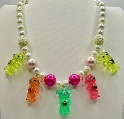 Gargantilla de oso de goma de moda collar babero imitación perla rosa verde tono dorado 16-20” Foto 1 de 4