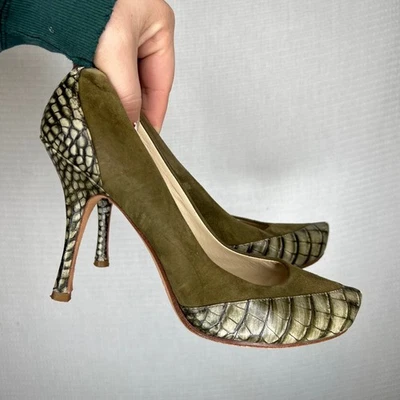 Tacones de aguja Max Studio vintage años 2000 gamuza oliva estampado serpiente para mujer talla 7M Foto 1 de 4