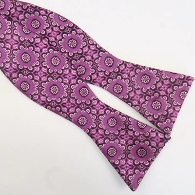 Pajarita de diseño floral geométrico púrpura ajustable 18"x2,25" audaz colorida fiesta Foto 1 de 4