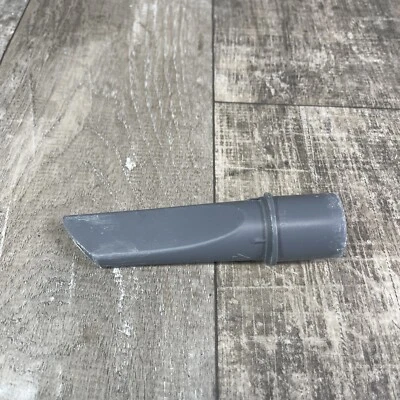 Aspiradora vertical sin bolsa Bissell 3536 CleanView - Herramienta para grietas de repuesto Foto 1 de 3