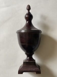 Urn Shaped Finial Architectural Decoration
