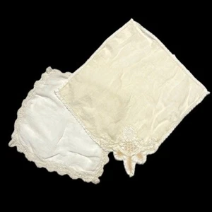 Vintage Handkerchiefs Bundle of 2 White Off-White Crochet Cotton Hanky Hankie - Picture 1 of 10
