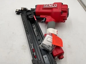 GRAN OFERTA Clavadora de marcos Senco FramePro 701XP - 2H0133N - NUEVA - Imagen 1 de 3